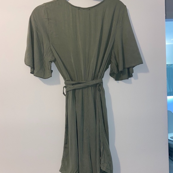 Small Light Green Romper - Picture 2 of 2